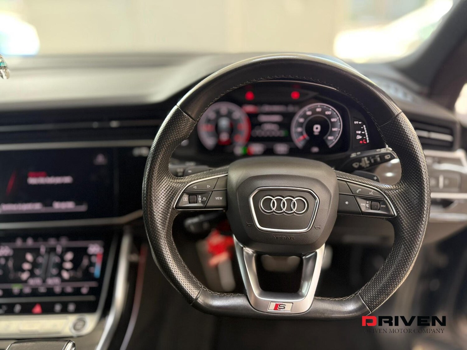 Used Audi Q8 2021 for sale - 75997186: Photo 15