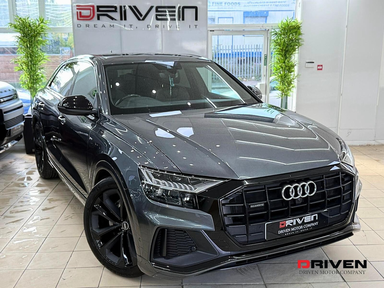 Used Audi Q8 2021 for sale - 75997186: Photo 2