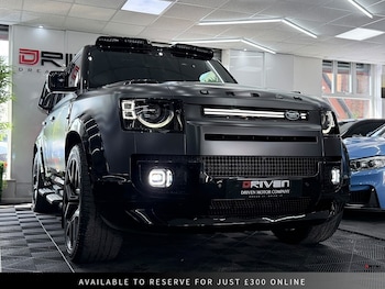 Used Land Rover Defender 2023 for sale - 79037333: Photo