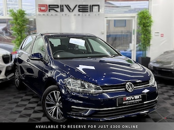 Used Volkswagen Golf 2018 for sale - 78218187: Photo