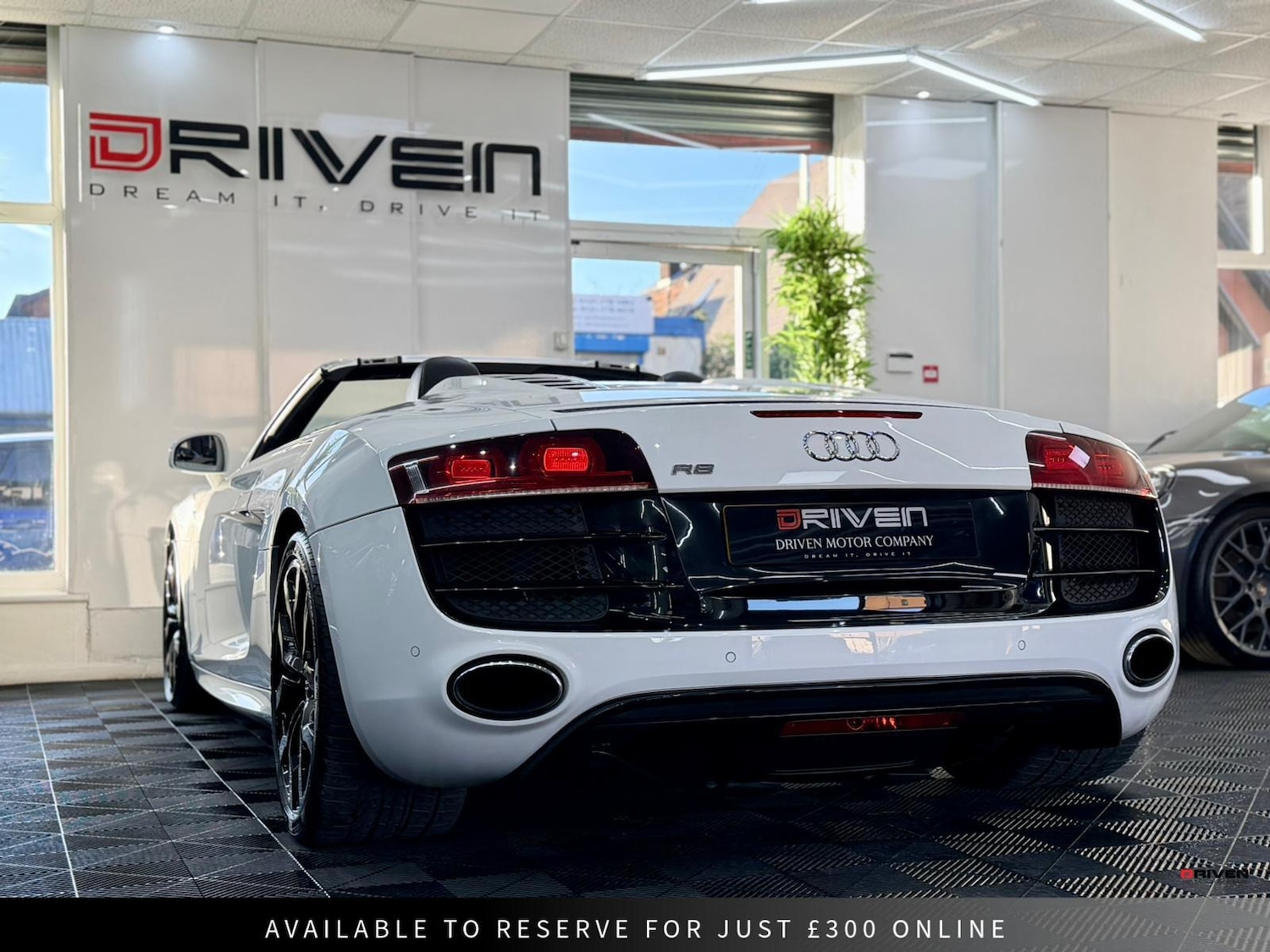 Used Audi R8 2012 for sale - 77804149: Photo 7