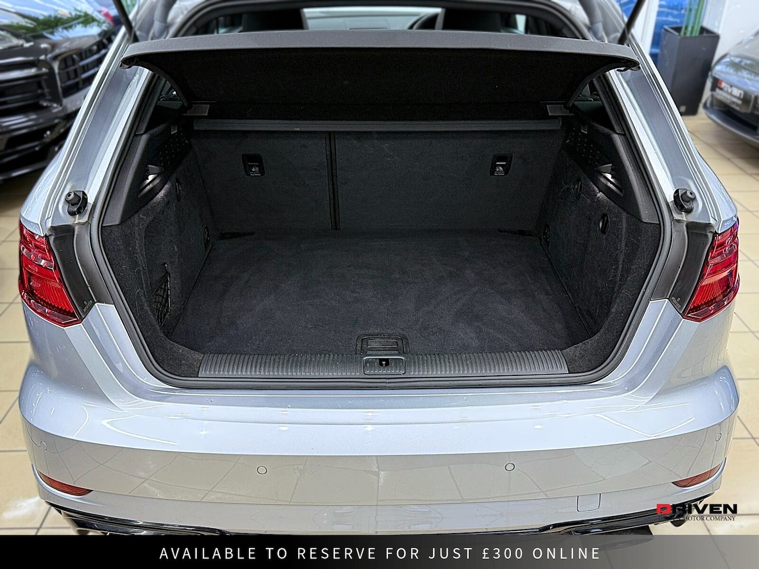 Used Audi RS3 2017 for sale - 77313817: Photo 10