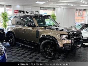 Used Land Rover Defender 2021 for sale - 78309971: Photo