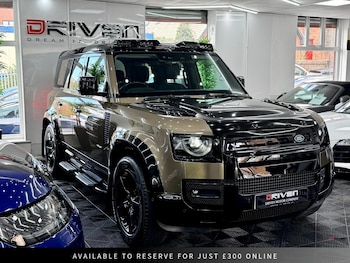 Used Land Rover Defender 2021 for sale - 78309971: Photo