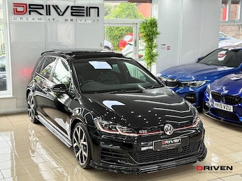 Used Volkswagen Golf 2017 for sale - 75587587: Photo