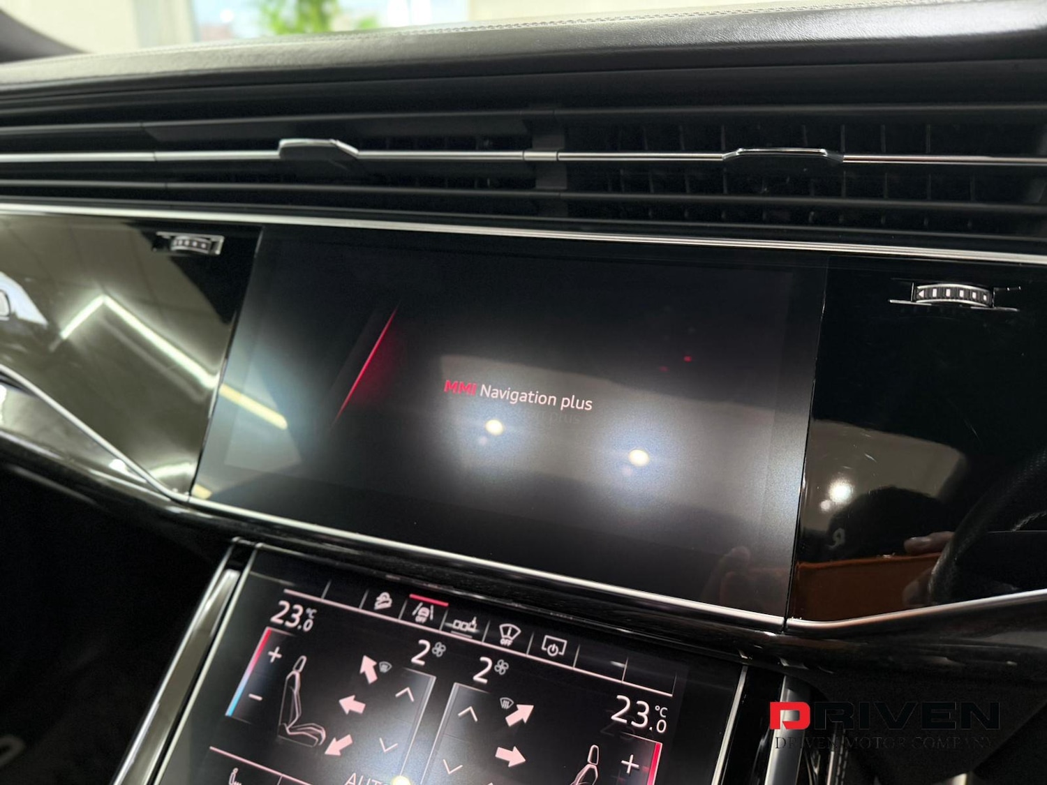 Used Audi Q8 2018 for sale - 76517925: Photo 36