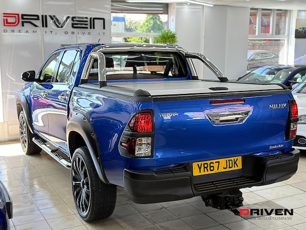 Used Toyota Hilux 2017 for sale - 75231638: Photo 8