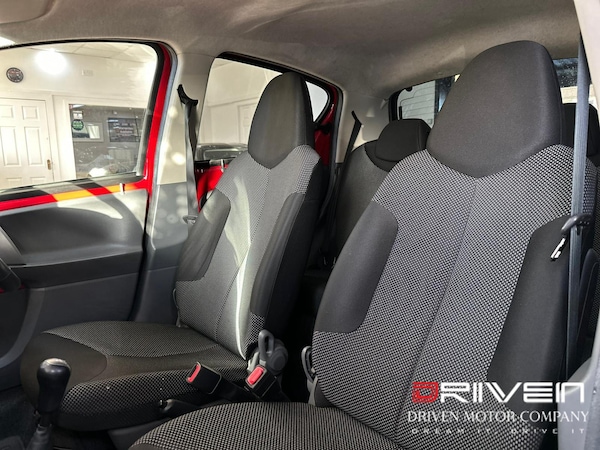 Used Toyota AYGO 2012 for sale - 70115558: Photo 14