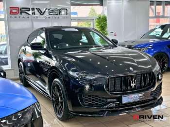 Used Maserati Levante 2017 for sale - 74339103: Photo