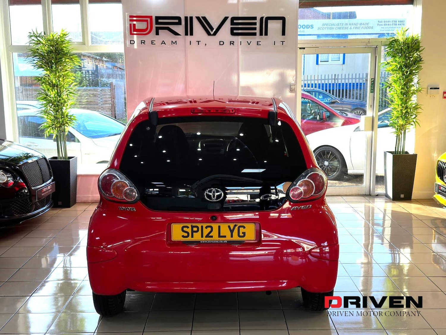 Used Toyota AYGO 2012 for sale - 76544641: Photo 8