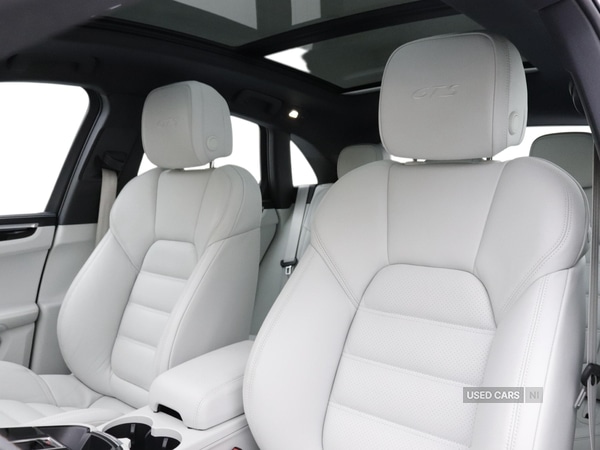 Used Porsche Macan 2023 for sale - 77082209: Photo 14