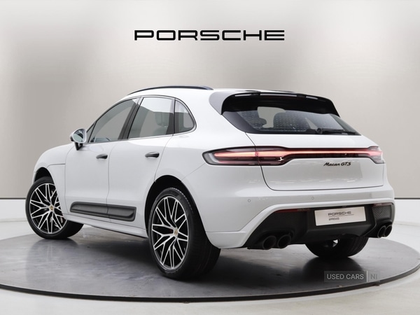Used Porsche Macan 2023 for sale - 77082209: Photo 2