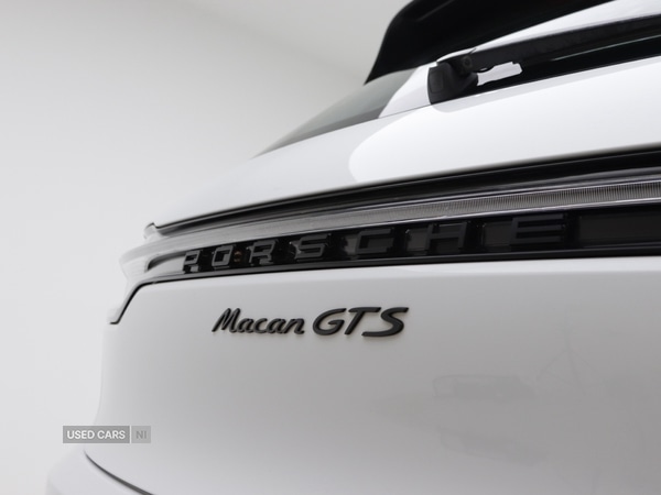 Used Porsche Macan 2023 for sale - 77082209: Photo 21