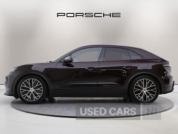 Used Porsche Macan 2024 for sale - 78302399: Photo