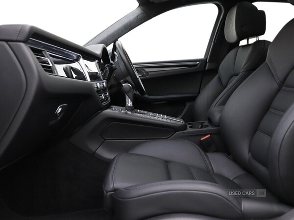 Used Porsche Macan 2021 for sale - 76296479: Photo 13