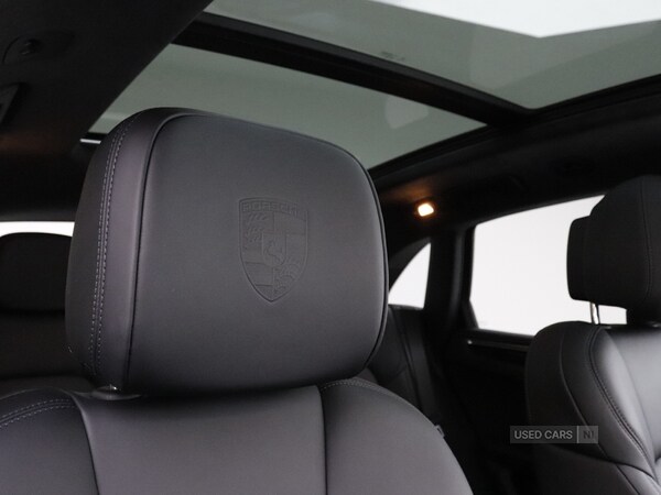 Used Porsche Macan 2021 for sale - 76296479: Photo 15
