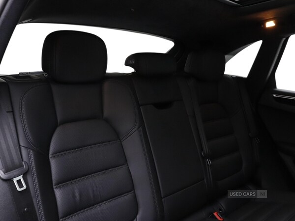 Used Porsche Macan 2021 for sale - 76296479: Photo 18