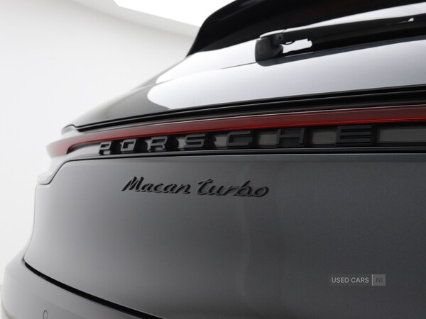 Used Porsche Macan 2021 for sale - 76296479: Photo 21