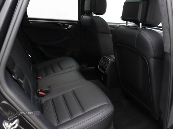 Used Porsche Macan 2021 for sale - 76296479: Photo 23