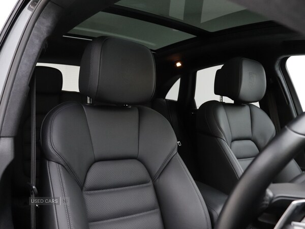Used Porsche Macan 2021 for sale - 76296479: Photo 27