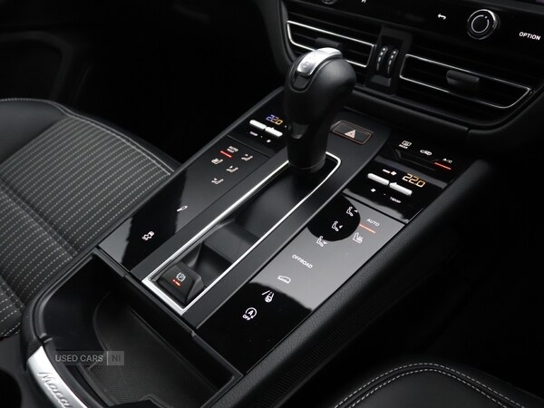 Used Porsche Macan 2023 for sale - 76500312: Photo 12