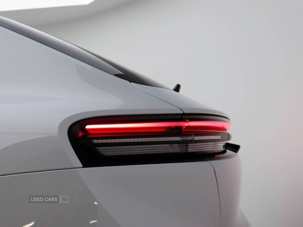 Used Porsche Macan 2025 for sale - 74228463: Photo 11