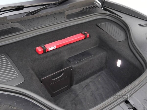 Used Porsche Macan 2025 for sale - 74228463: Photo 12