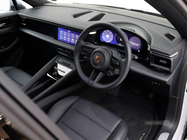 Used Porsche Macan 2025 for sale - 74228463: Photo 22