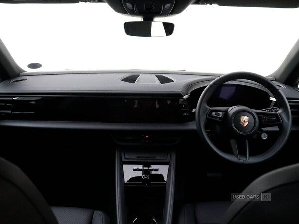 Used Porsche Macan 2025 for sale - 74228463: Photo 24