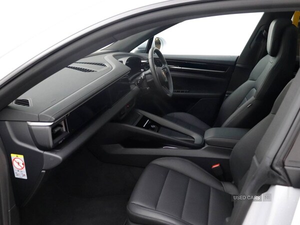 Used Porsche Macan 2025 for sale - 74228463: Photo 29