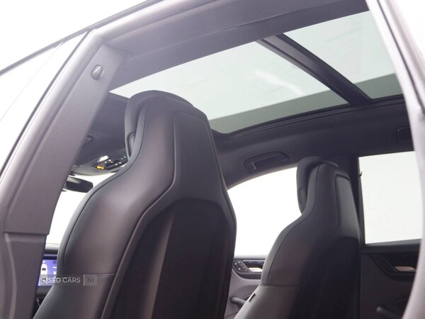 Used Porsche Macan 2025 for sale - 74228463: Photo 56