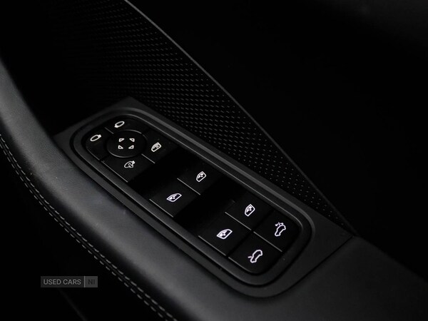 Used Porsche Macan 2025 for sale - 74228463: Photo 57