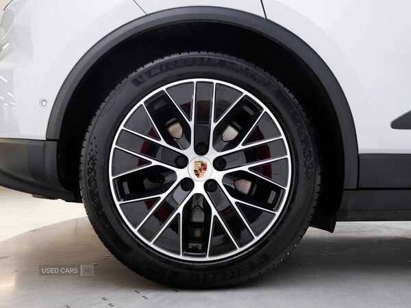 Used Porsche Macan 2025 for sale - 74228463: Photo 8