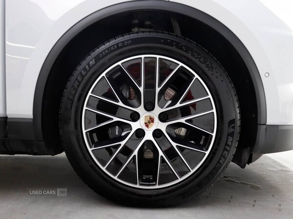 Used Porsche Macan 2025 for sale - 74228463: Photo 9