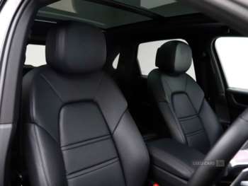 Used Porsche Cayenne 2022 for sale - 74510011: Photo