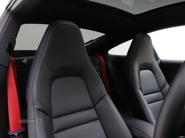 Used Porsche 911 2022 for sale - 76667623: Photo 18