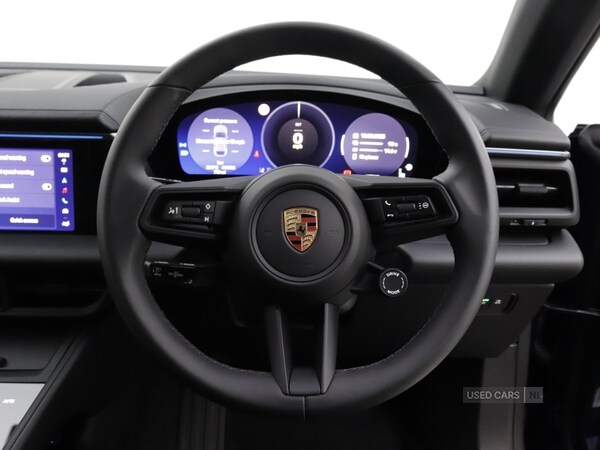 Used Porsche Macan 2025 for sale - 75732569: Photo 11