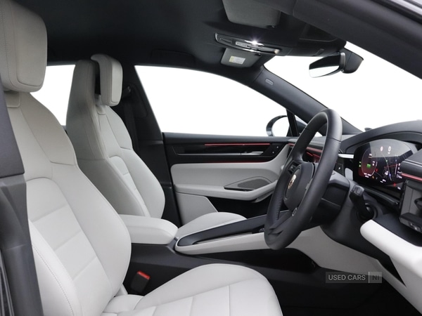 Used Porsche Macan 2025 for sale - 76410038: Photo 10