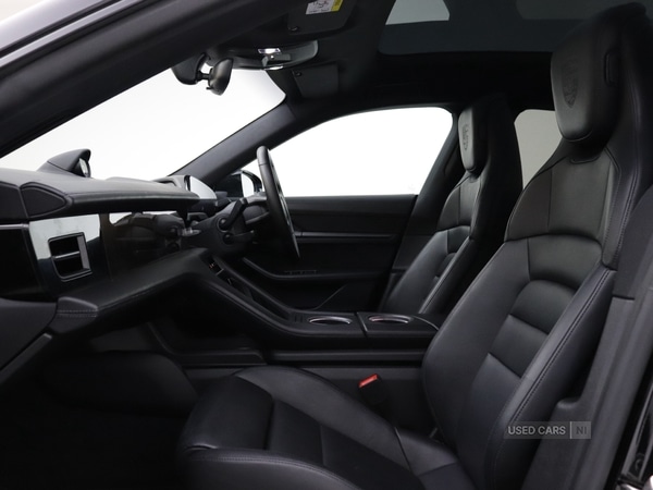 Used Porsche Taycan 2021 for sale - 77784889: Photo 32