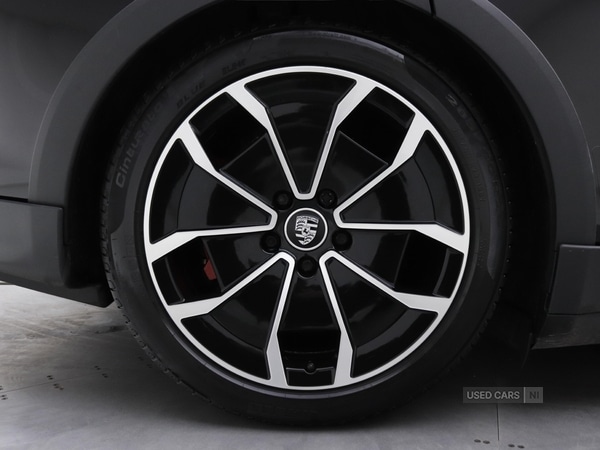 Used Porsche Taycan 2021 for sale - 77784889: Photo 8