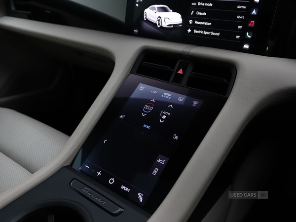 Used Porsche Taycan 2021 for sale - 76667630: Photo 12