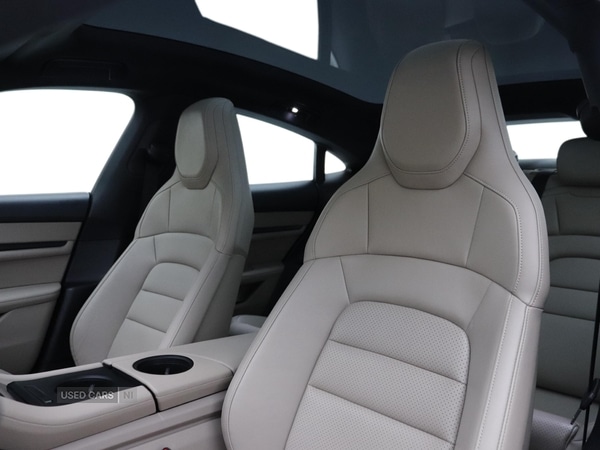 Used Porsche Taycan 2021 for sale - 76667630: Photo 14