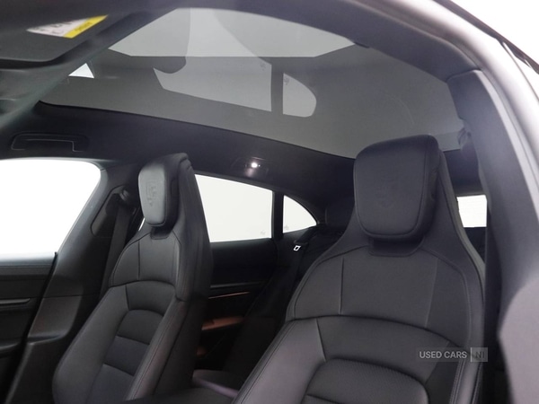 Used Porsche Taycan 2025 for sale - 77121152: Photo 10