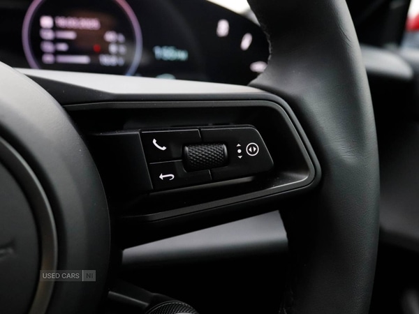 Used Porsche Taycan 2025 for sale - 77121152: Photo 27