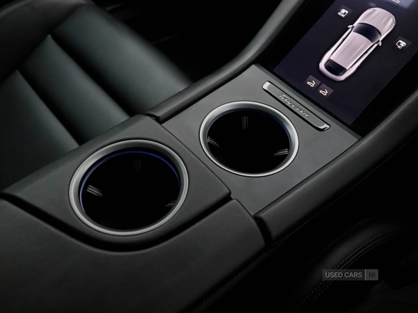Used Porsche Taycan 2025 for sale - 77121152: Photo 34
