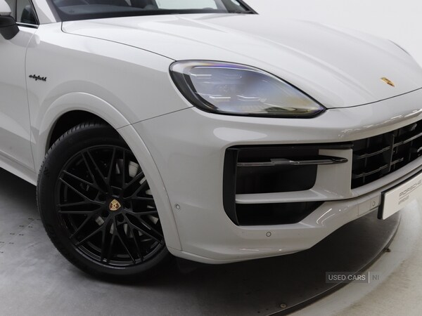 Used Porsche Cayenne 2025 for sale - 76486295: Photo 36