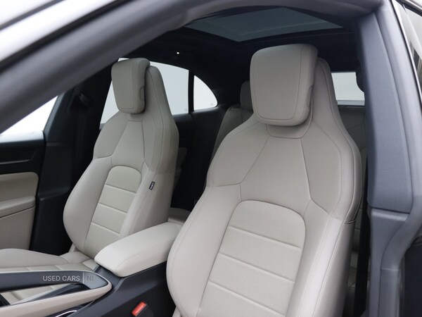 Used Porsche Macan 2025 for sale - 75733084: Photo 15