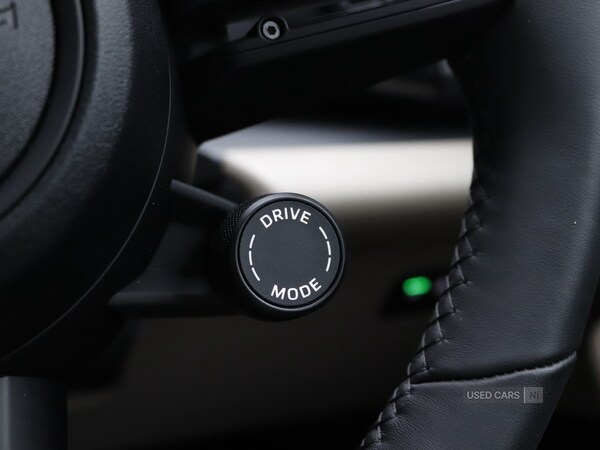 Used Porsche Macan 2025 for sale - 75733084: Photo 26