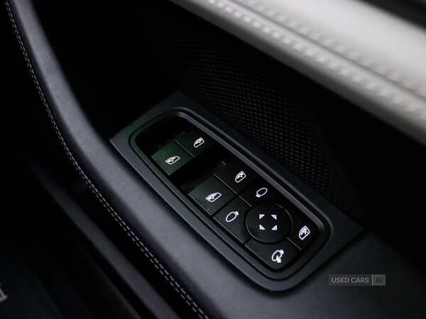 Used Porsche Macan 2025 for sale - 75733084: Photo 65