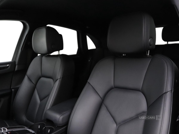 Used Porsche Macan 2021 for sale - 76338178: Photo 14